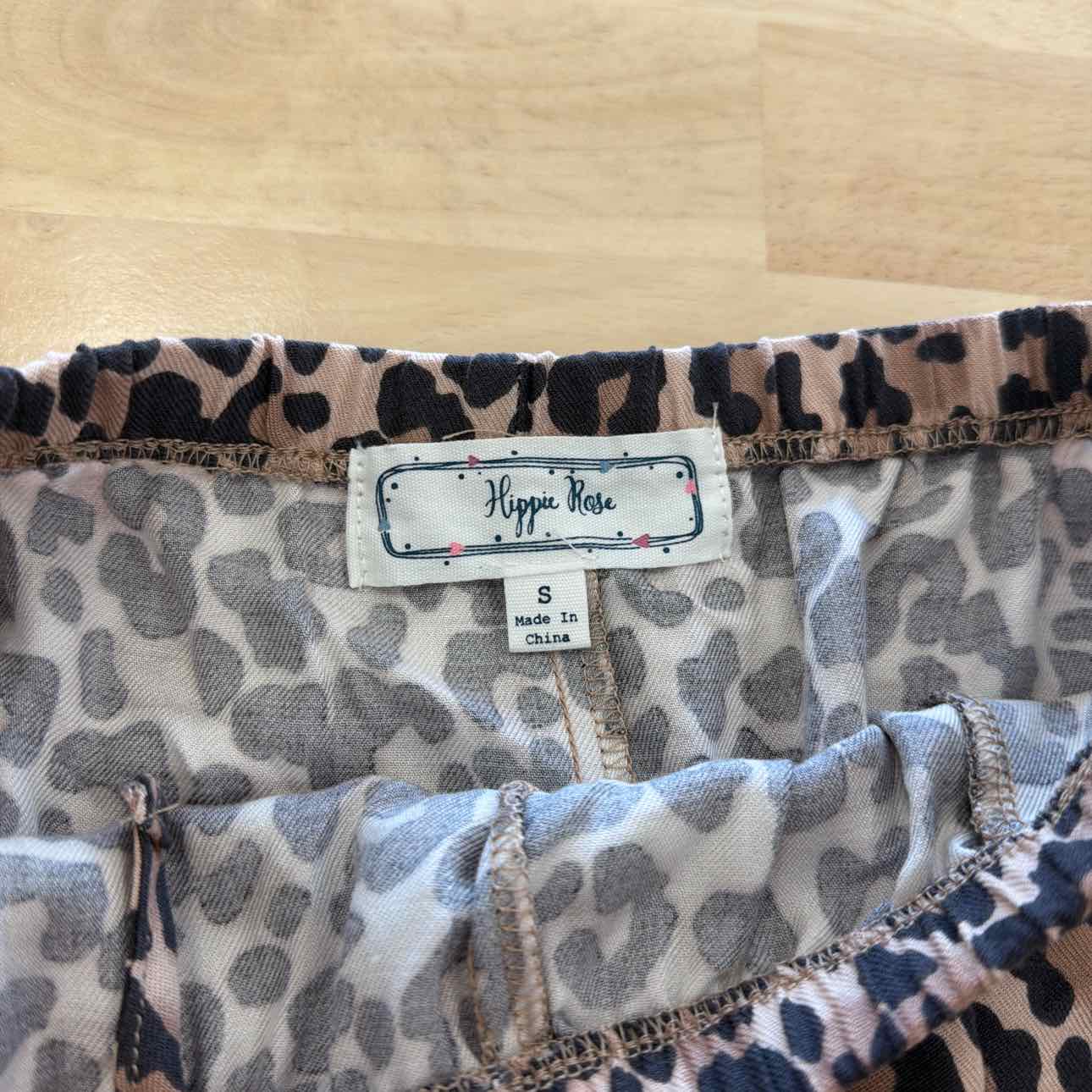 hippie rose Women Size S  Brown New Shorts  Leopard Pull-on Drawstring Shorts