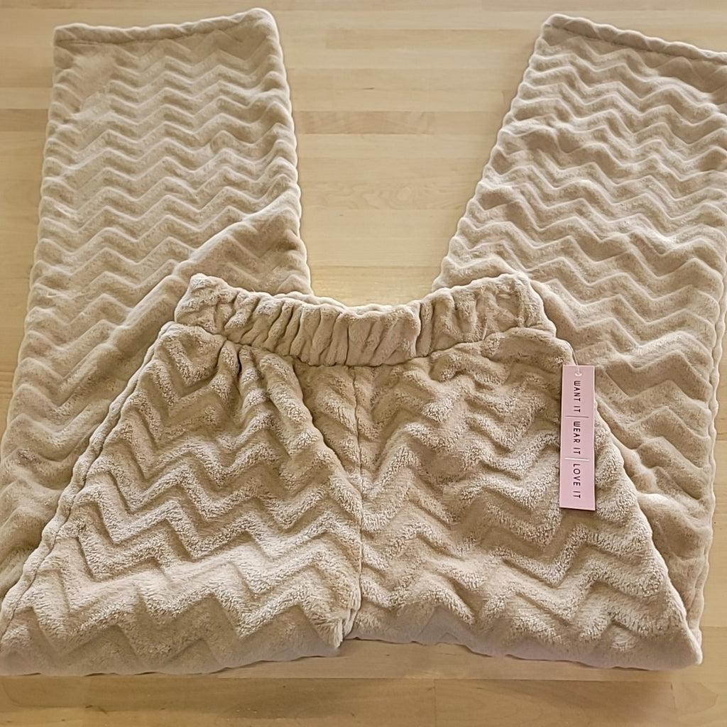 Crave Fame Juniors' Cozy Faux-Fur Wide-Leg Pants - Natural Tan Chevron