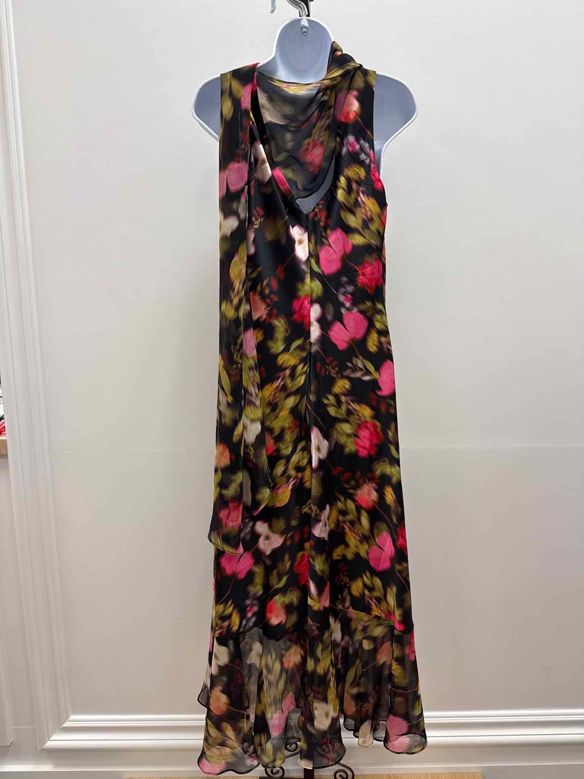 En Saison Size M Black New Dress