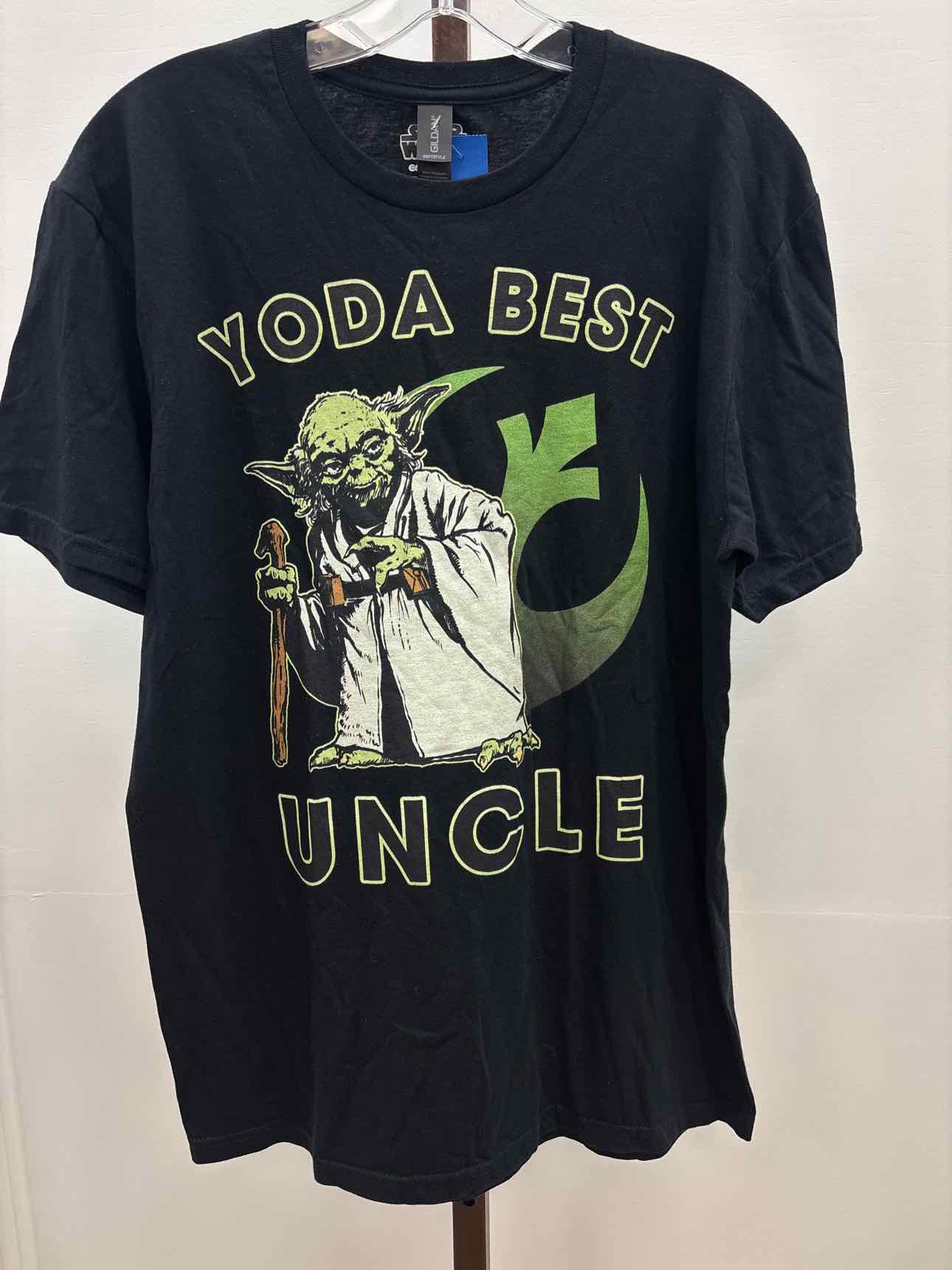 Star Wars Size M Men's Star Wars Yoda Best Uncle Graphic Tee