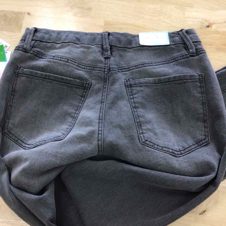 TINSELTOWN Size 5 High-Rise Straight-Leg Jeans - Light Grey
