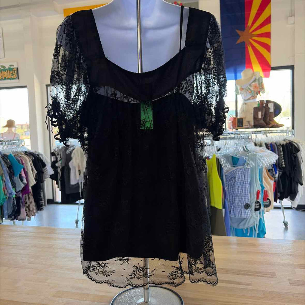 Nicole Hiler Size 16 Black Preloved Blouse SS