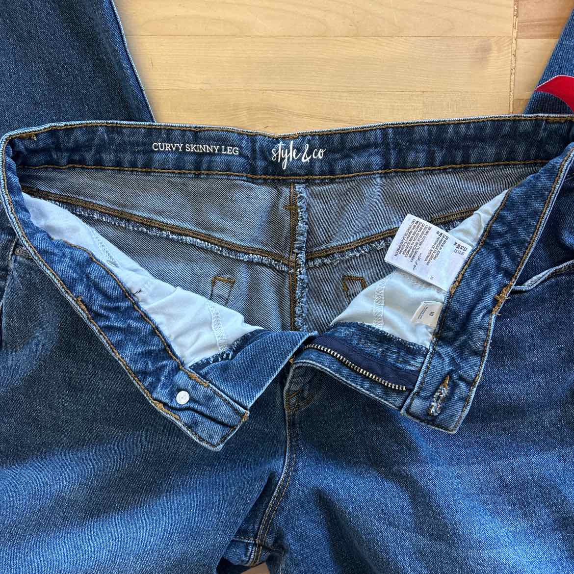Style & Co. Size 10 Denim Preloved Jeans
