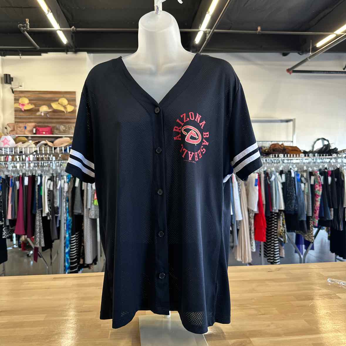 NFL Size XL Black Button Down Shirt