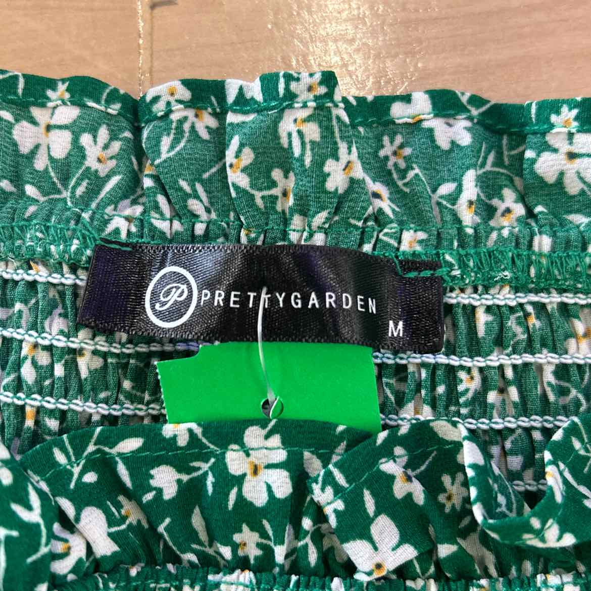 Pretty Garden Size M Green Preloved Dress