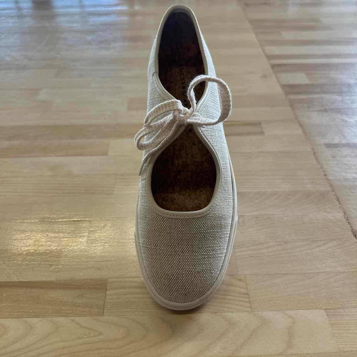 Lucky Brand Shoe Size 9.5 Beige Sneakers