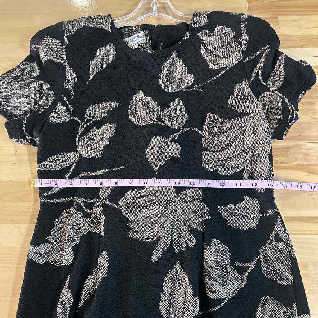 Sae Wyun Fashion Size L/XL Black Beige Knit Dress