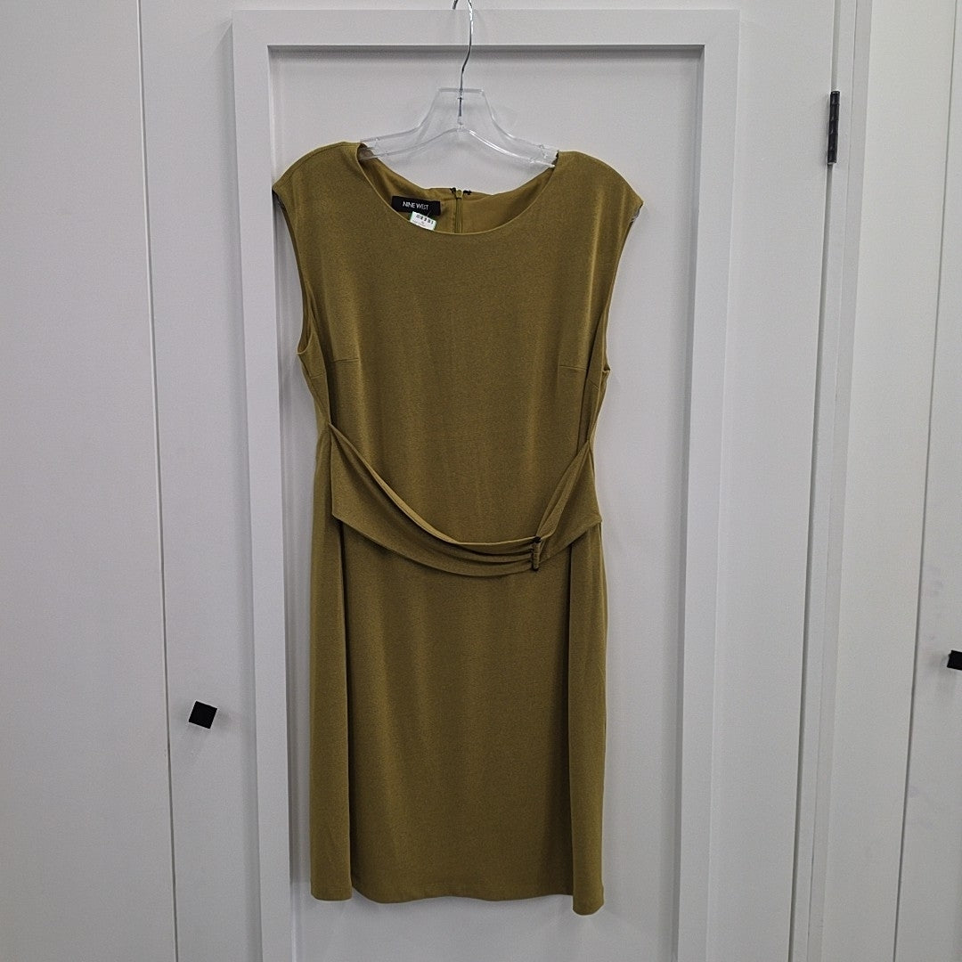 Nine West Size 8 Green Preloved Dress