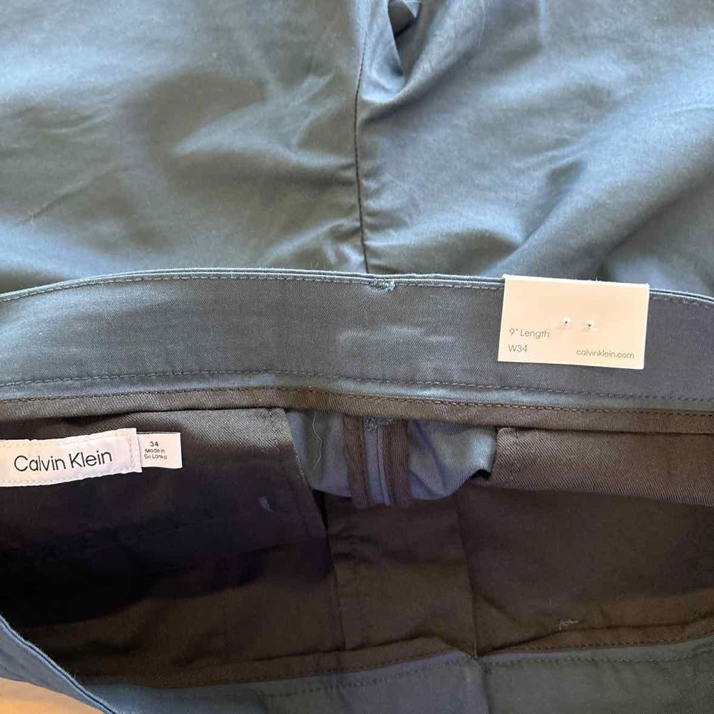 Calvin Klein Men's Refined Slim Fit 9" Shorts