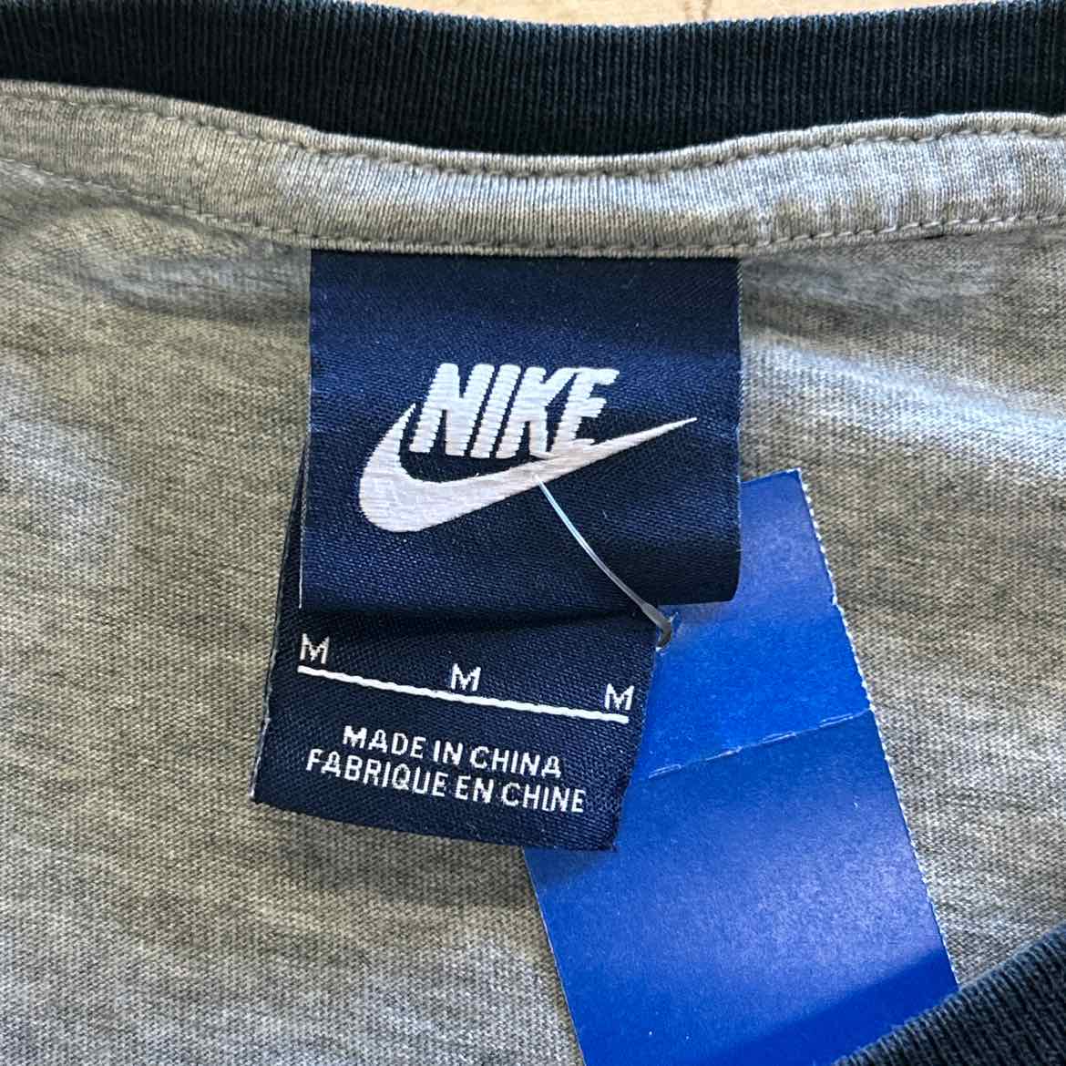 Nike Size M Gray Preloved MENS Long Sleeve Shirt