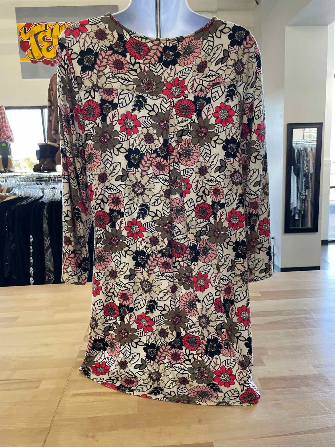 Intro Size M Multi-Color Blouse