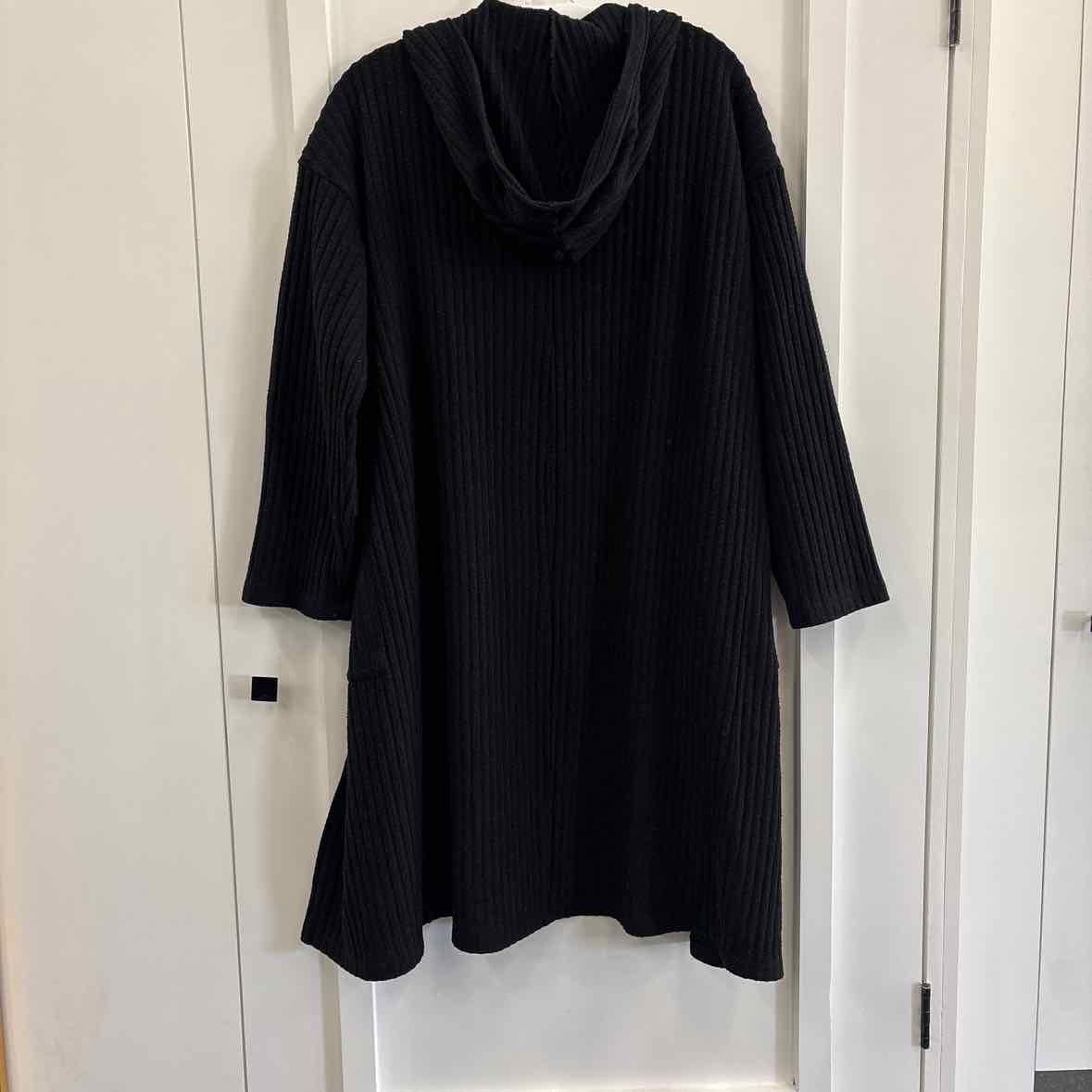 Forever 21 Size L Black Cardigan