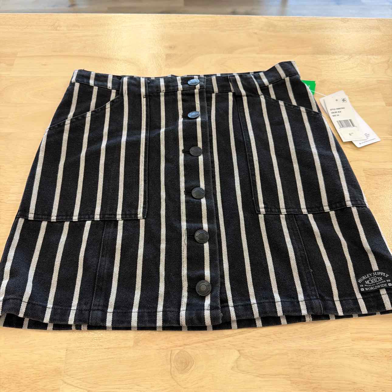 Hurley Size 24 Juniors' Sloan Button-Front Mini Skirt - Black