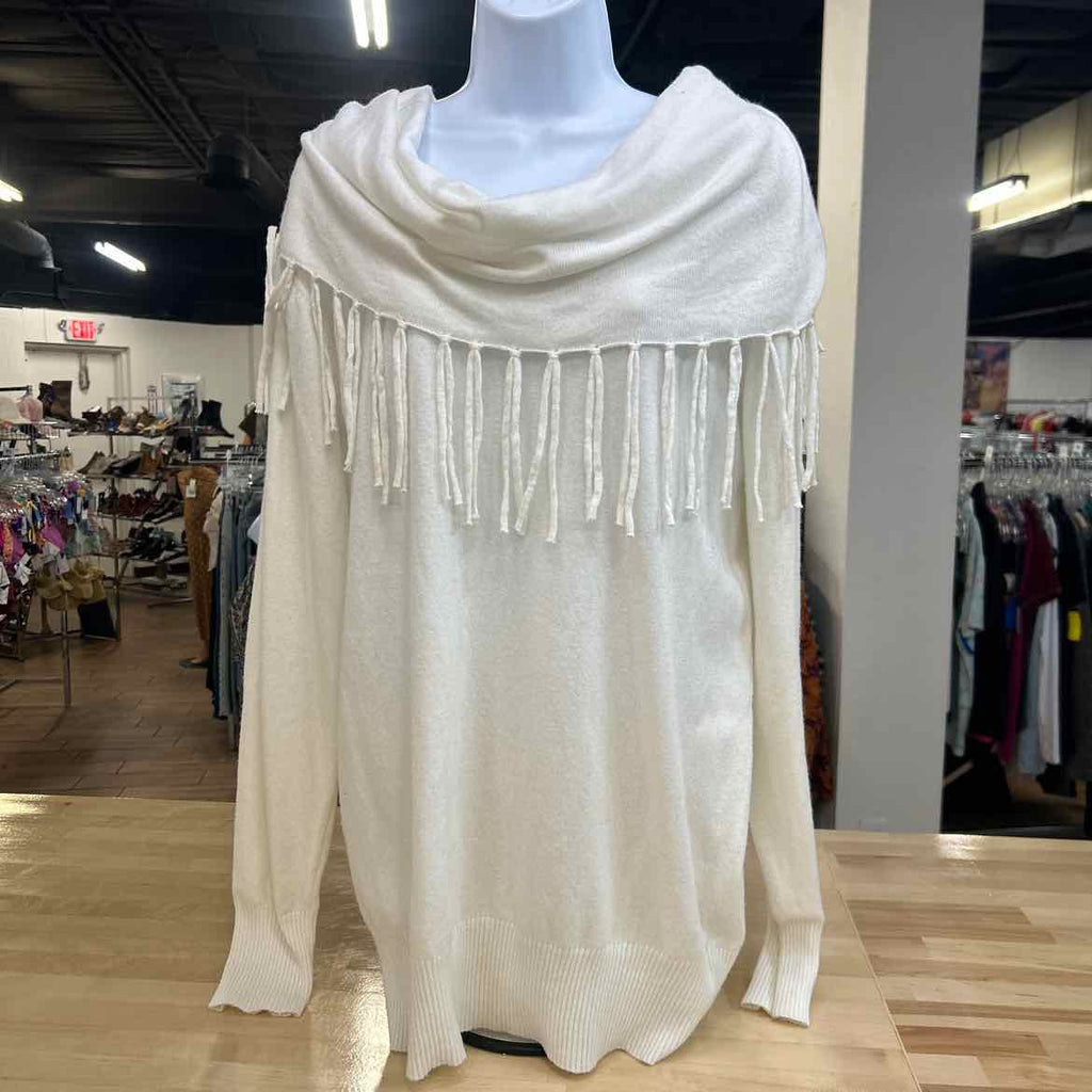 Buffalo Size XL Cream Knit Fringe Sweater