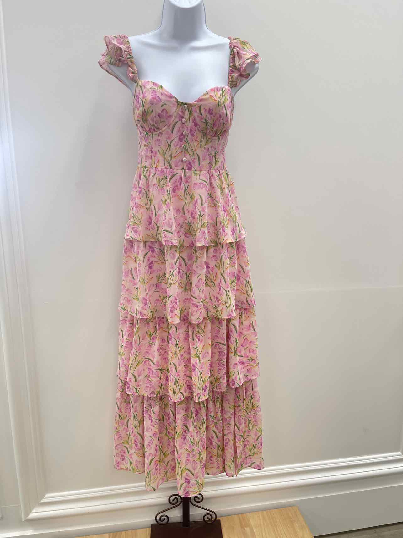 astr Size M Pink New Dress