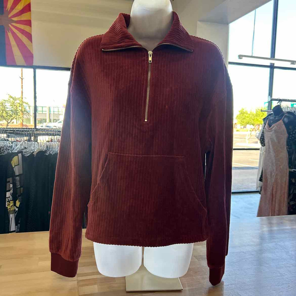 Self E Size L Red Sweater