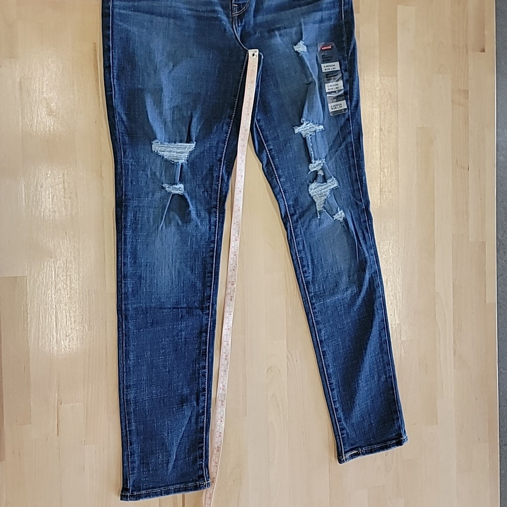 Levi's Size 28 Blue Jeans
