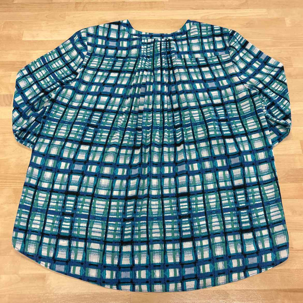 NYDJ Size L Blue Button Down Shirt