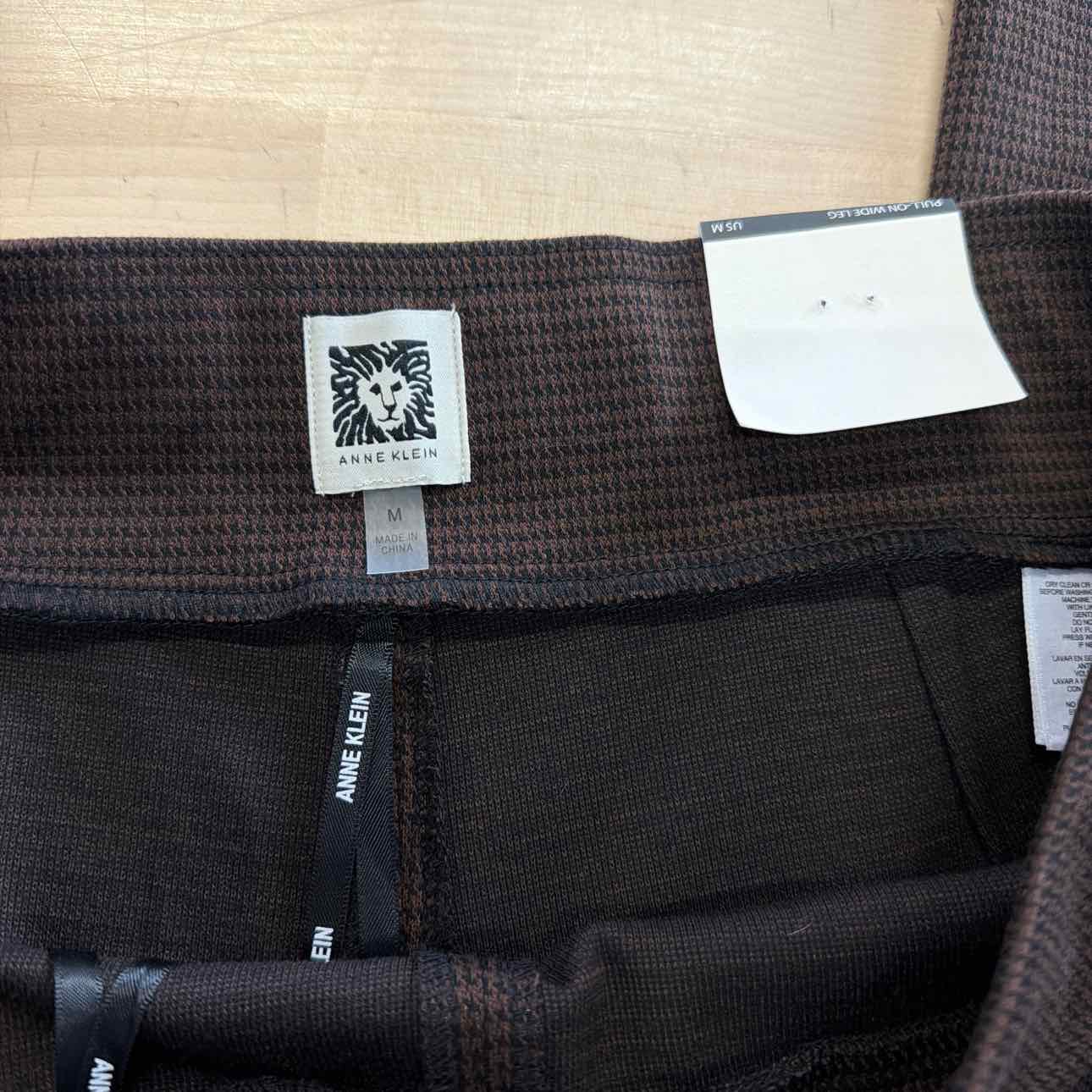 Anne Klein Size M Brown New Pants