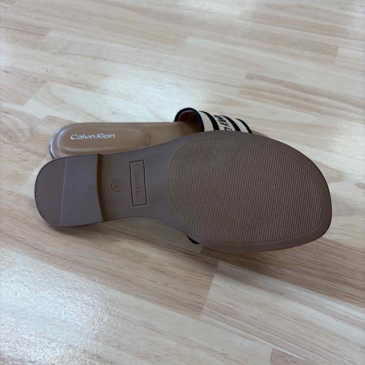 Calvin Klein Size 6 Black Tan New Flats