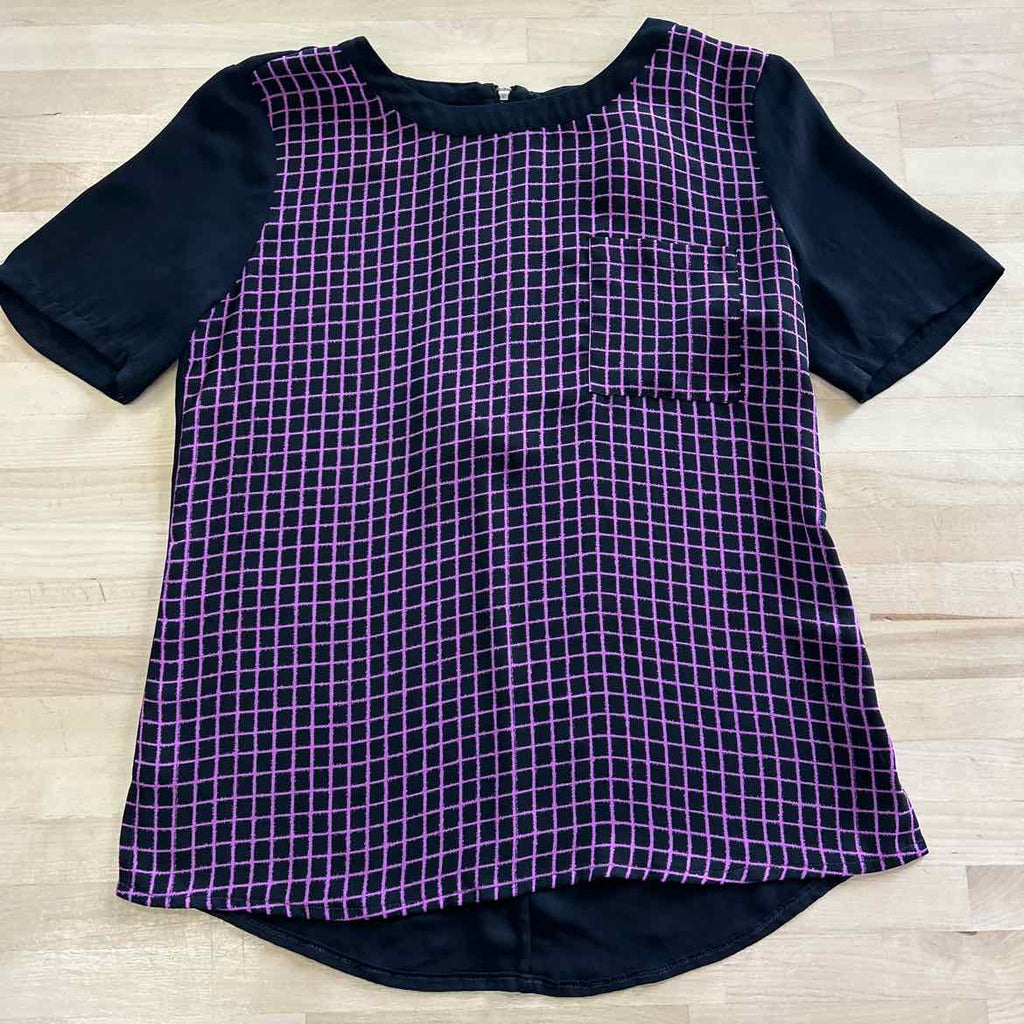 Halogen Size S Black Preloved T-Shirt SS
