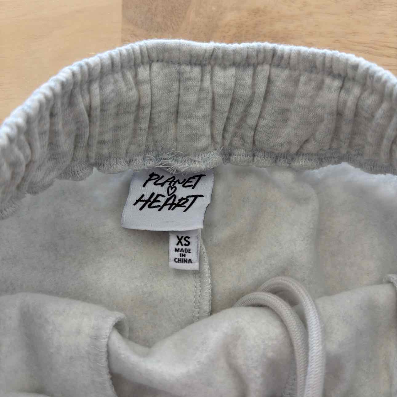 Planet Heart Women Size XS Gray New Shorts