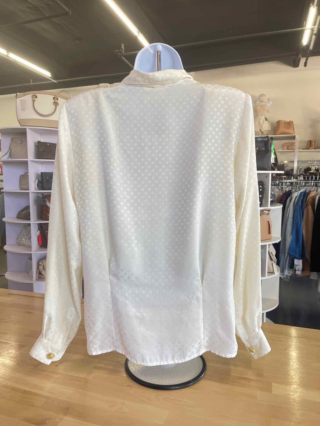 Evan Picone Size 10 White Preloved Button Down LS