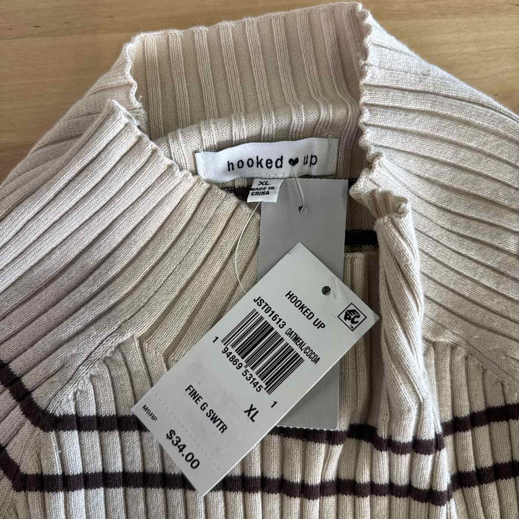 Hooked up by Iot Juniors' Fine Gauge Mock-Neck Striped Sweater - Oatmeal