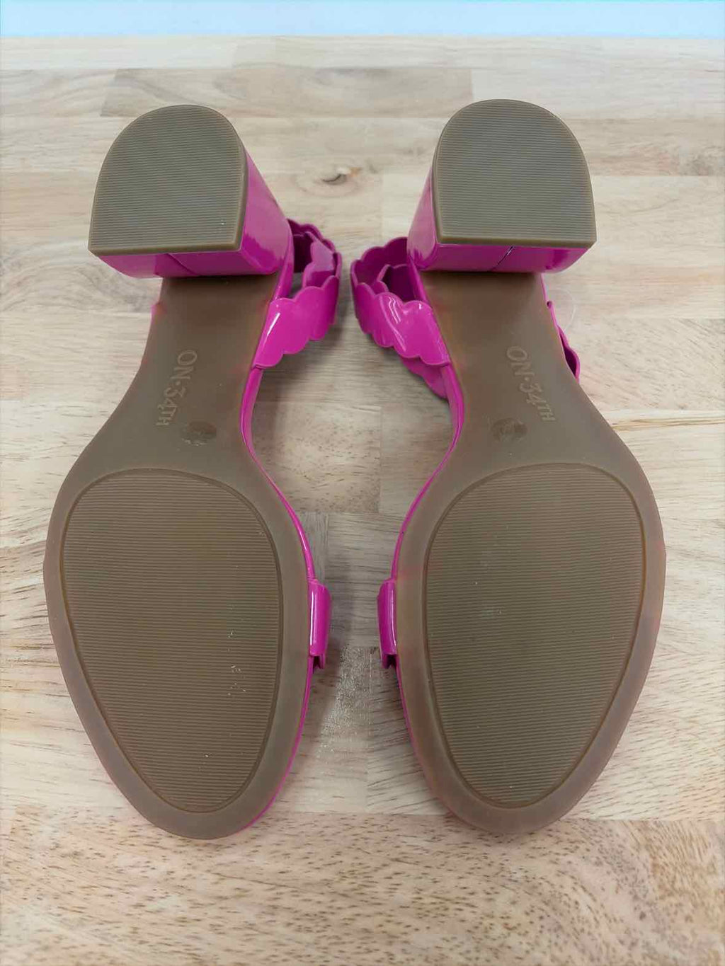 On 34th Size 8 On 34th Women's Pathina Scalloped Block Heel Sandals