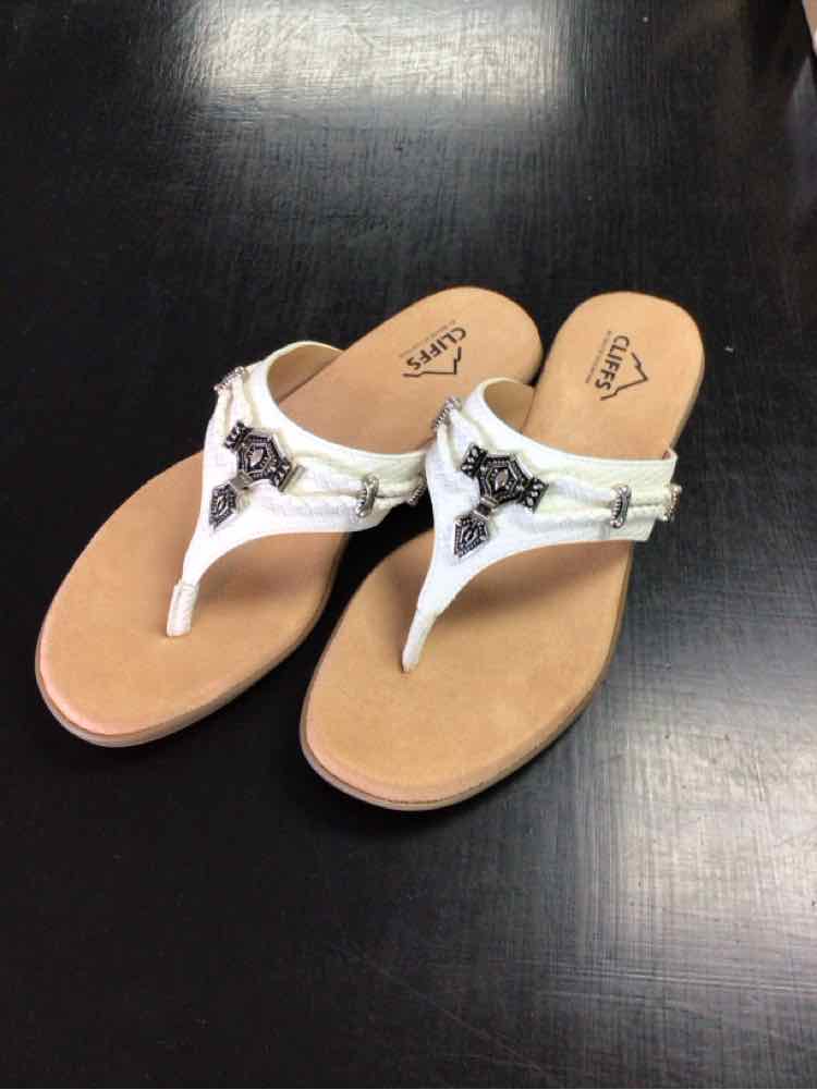 Cliffs Shoe Size 7.5 White Bailee Thong Sandals