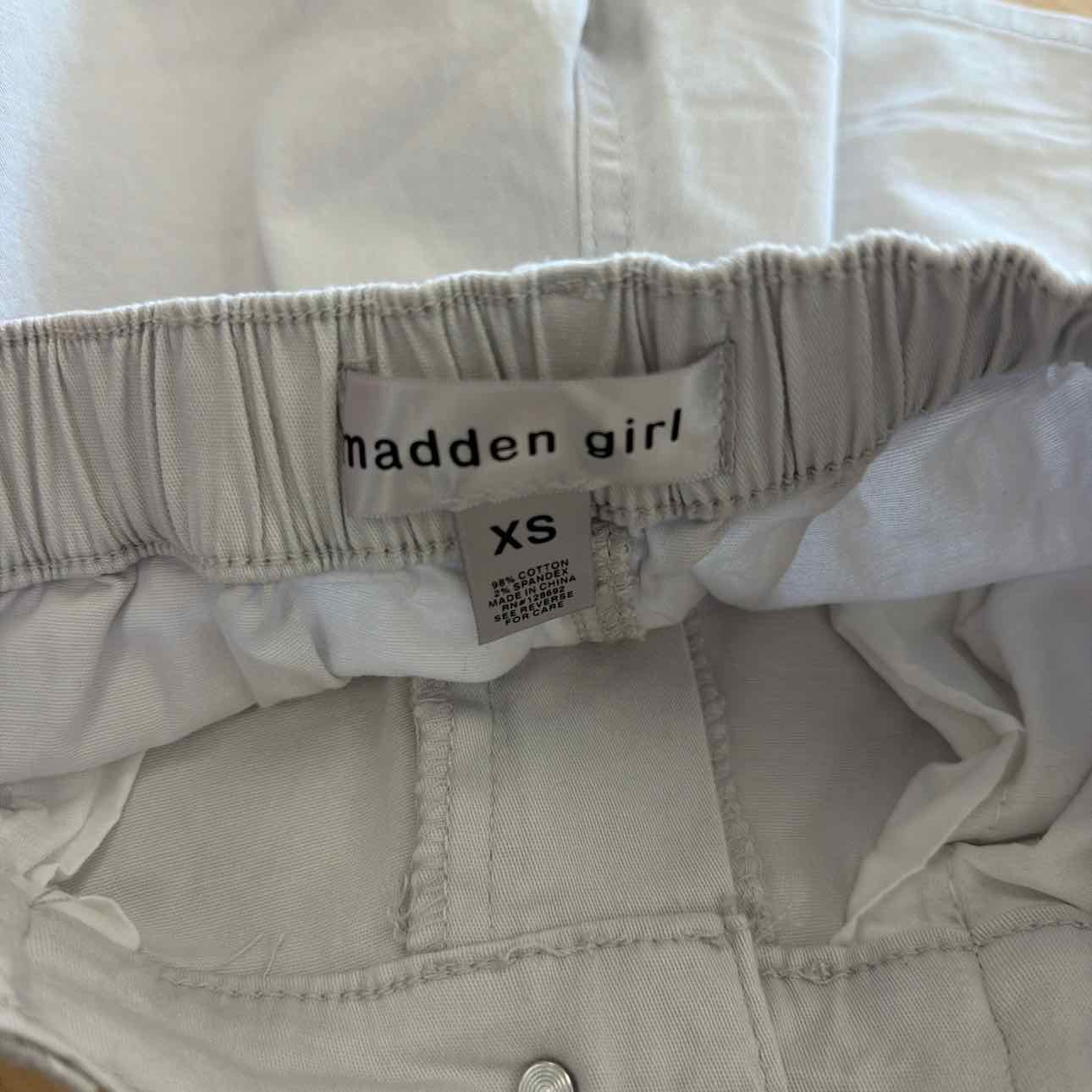 Madden Girl Women Size XS Gray New Shorts High Rise Utility Shorts