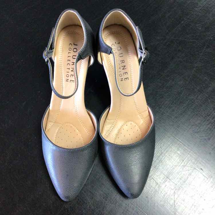 Journee Shoe Size 7 Gray Bettie Heels