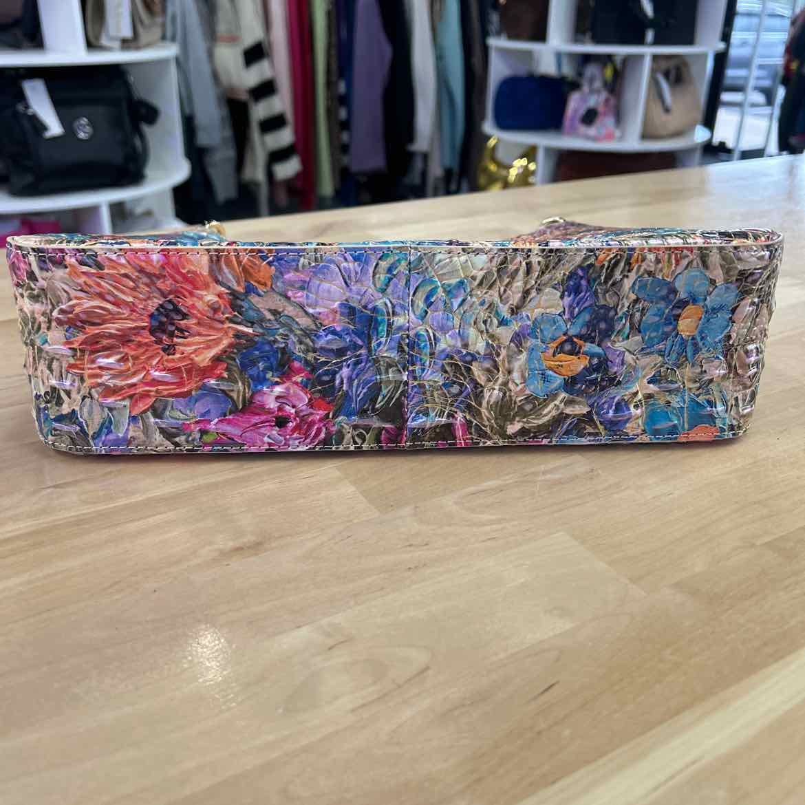 Brahmin Mod Esme DaisyBatik Medium Lea Lasso