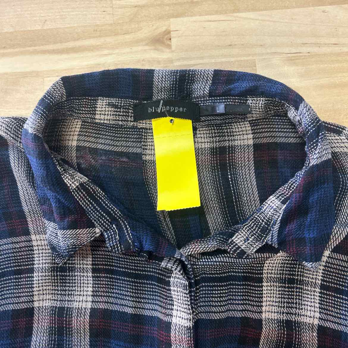Blu Pepper Size L Brown blue beige Preloved Flannel