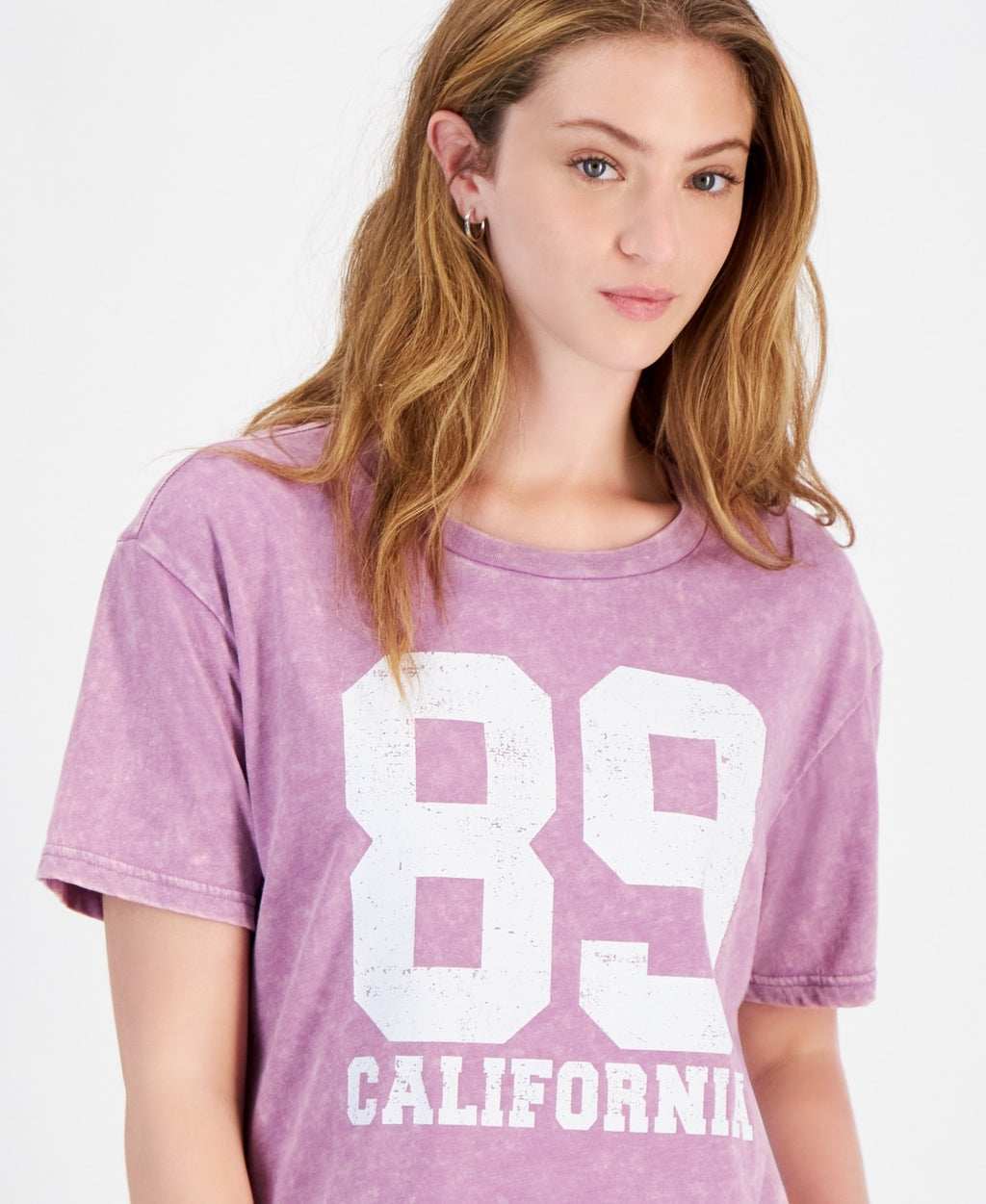 Rebellious One Size M 89-Graphic Varsity T-Shirt