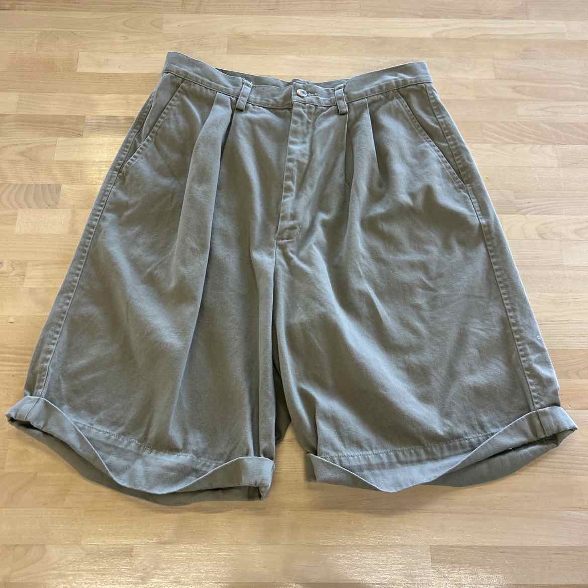 Eddie Bauer Size 14 Tan Shorts