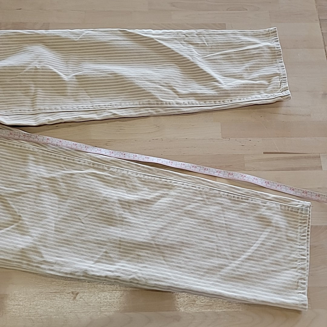 Levi's Size 26 Beige Jeans