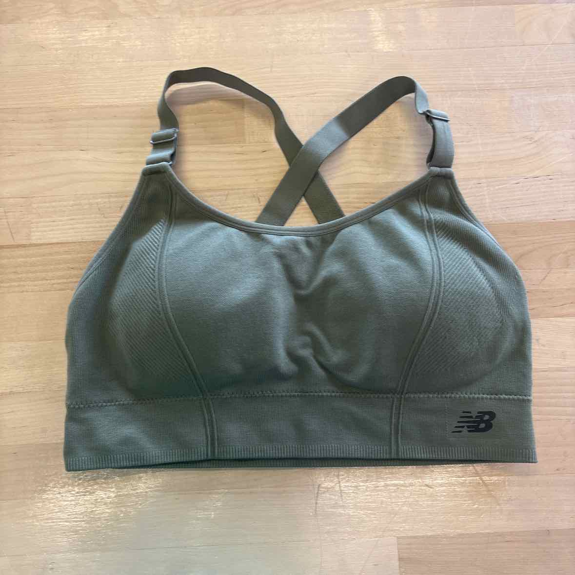 New Balance Size L Green Preloved Sports Bra