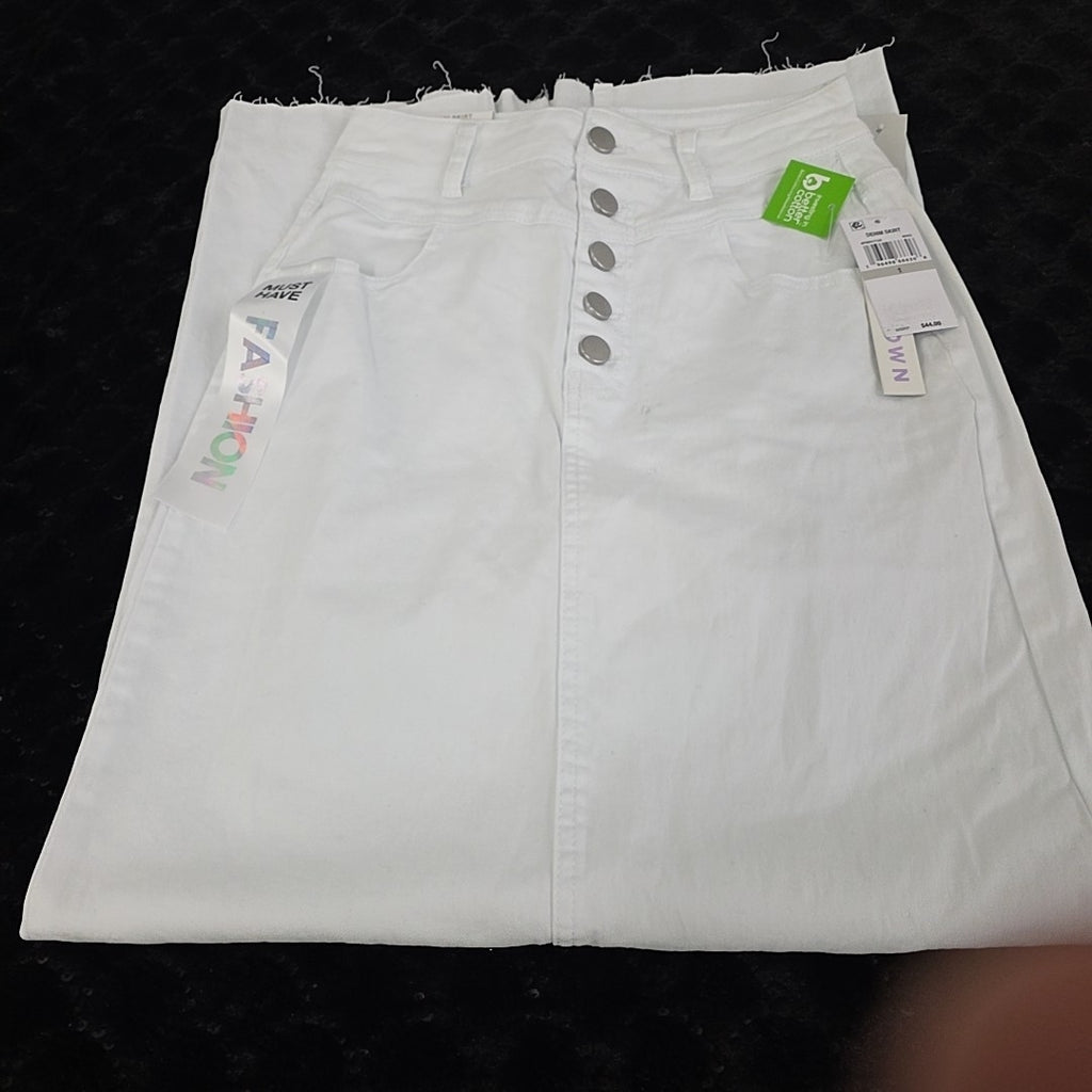 TINSELTOWN Size 1 White Skirt