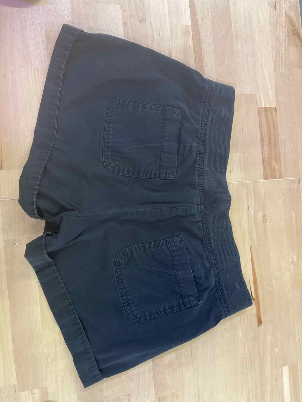 Loft Women Size 2 Black Preloved Shorts