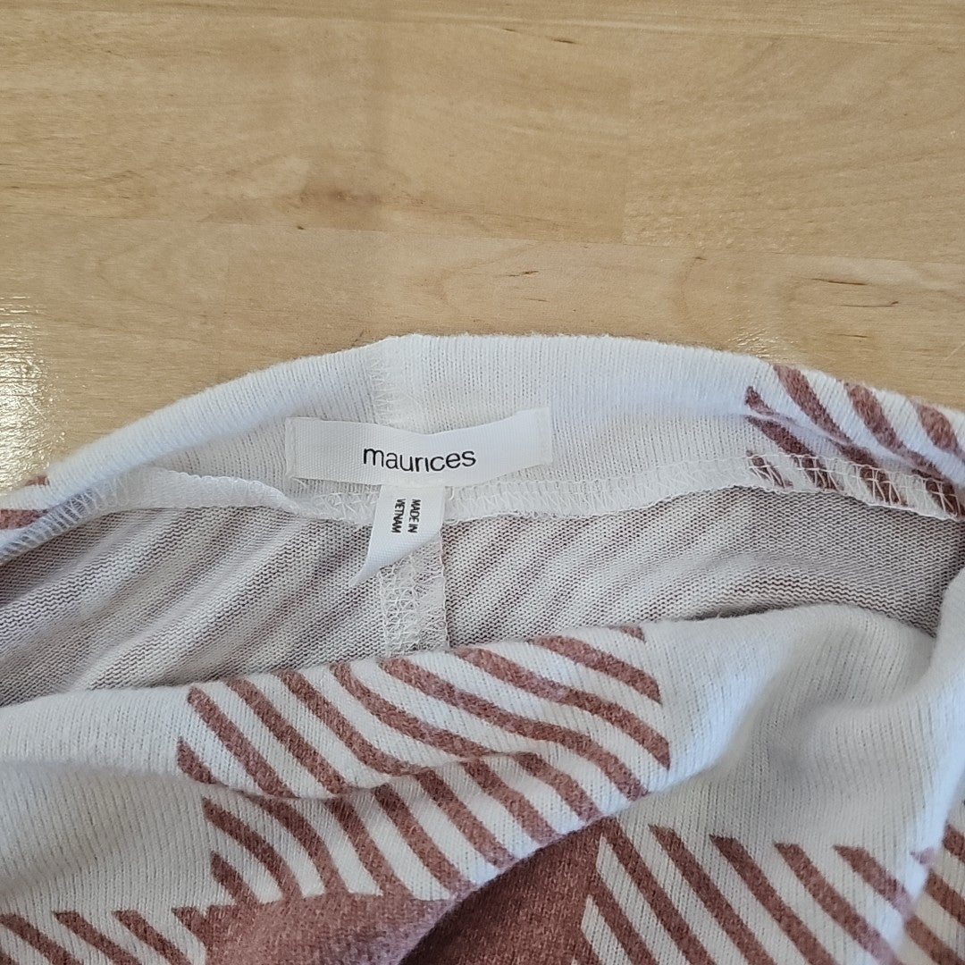 Maurices Size 1X Pink/white Long Sleeve