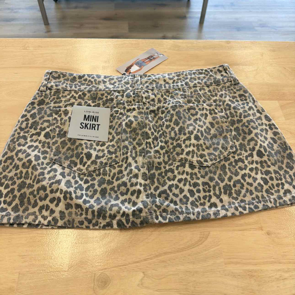 Celebrity pink Size L Brown New Skirt