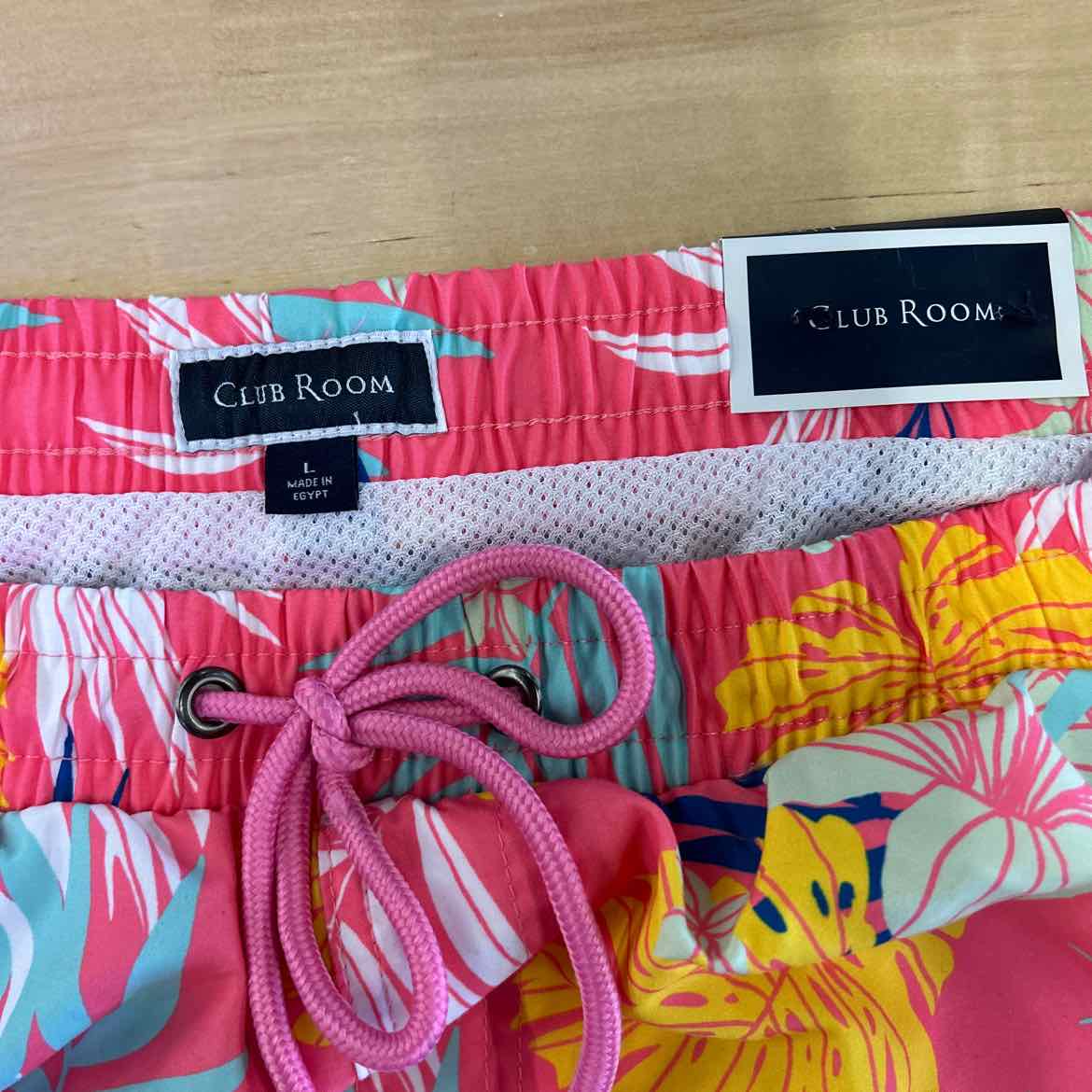 Club Room Men's Hibiscus Floral Print 7" Swim Trunks