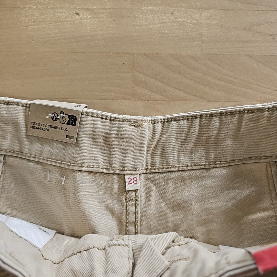 Levi's Baggy Cargo Women's Shorts 28