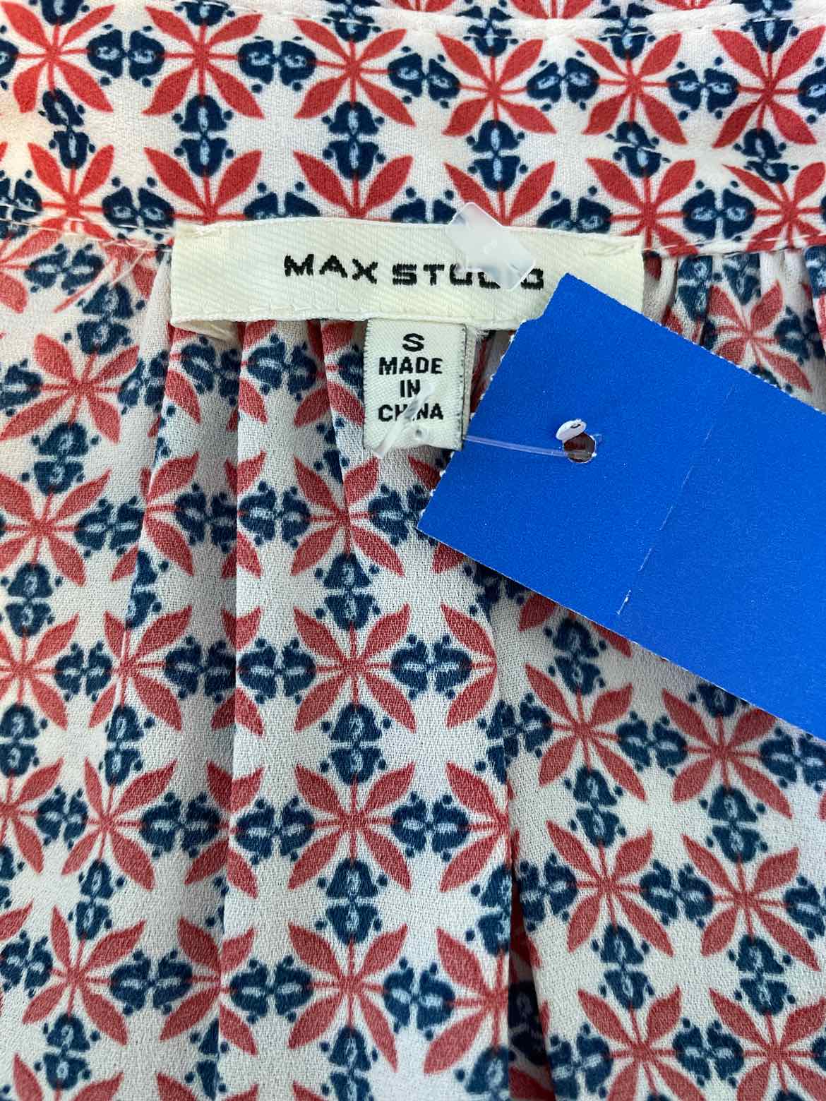 Max Studio Size S Beige blue red Shirt