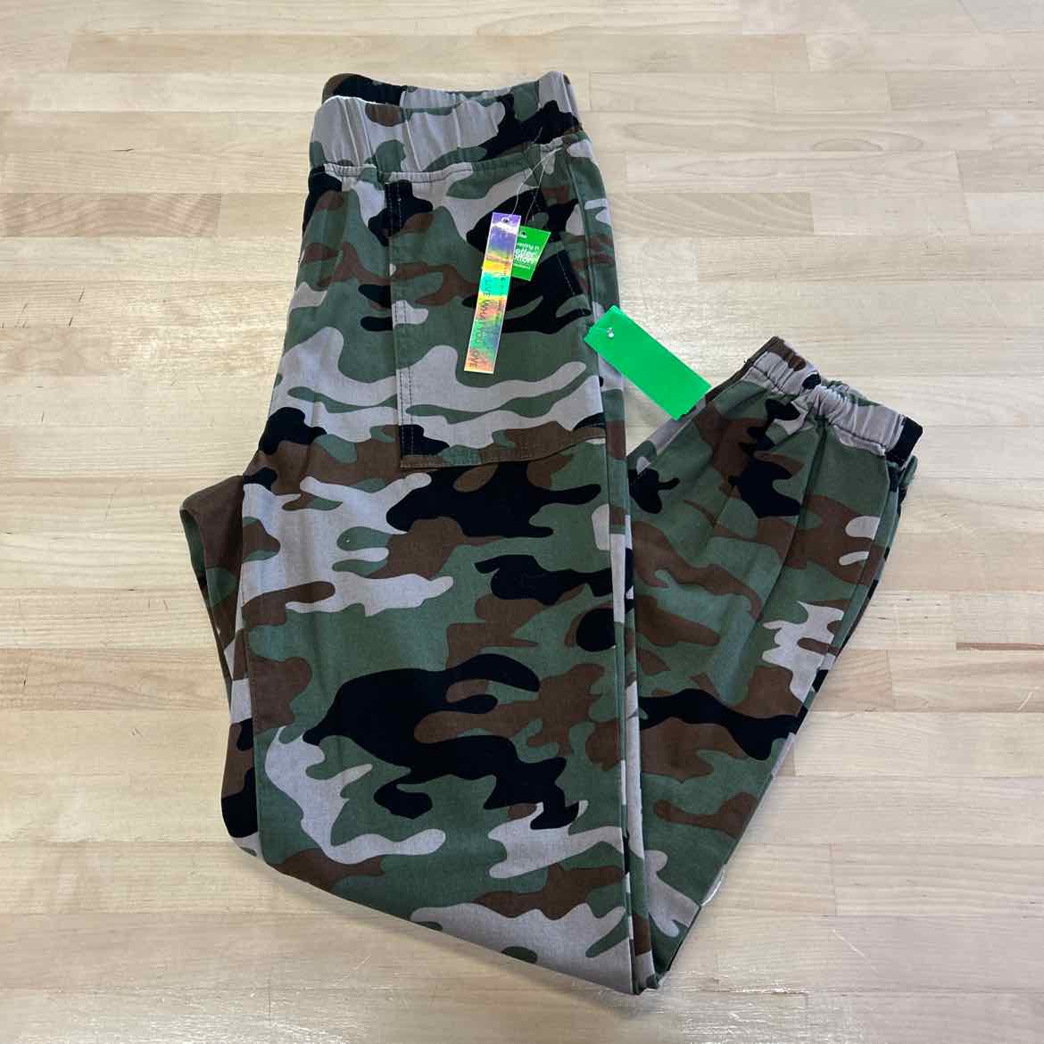 TINSELTOWN Size S Green Jogging Pants