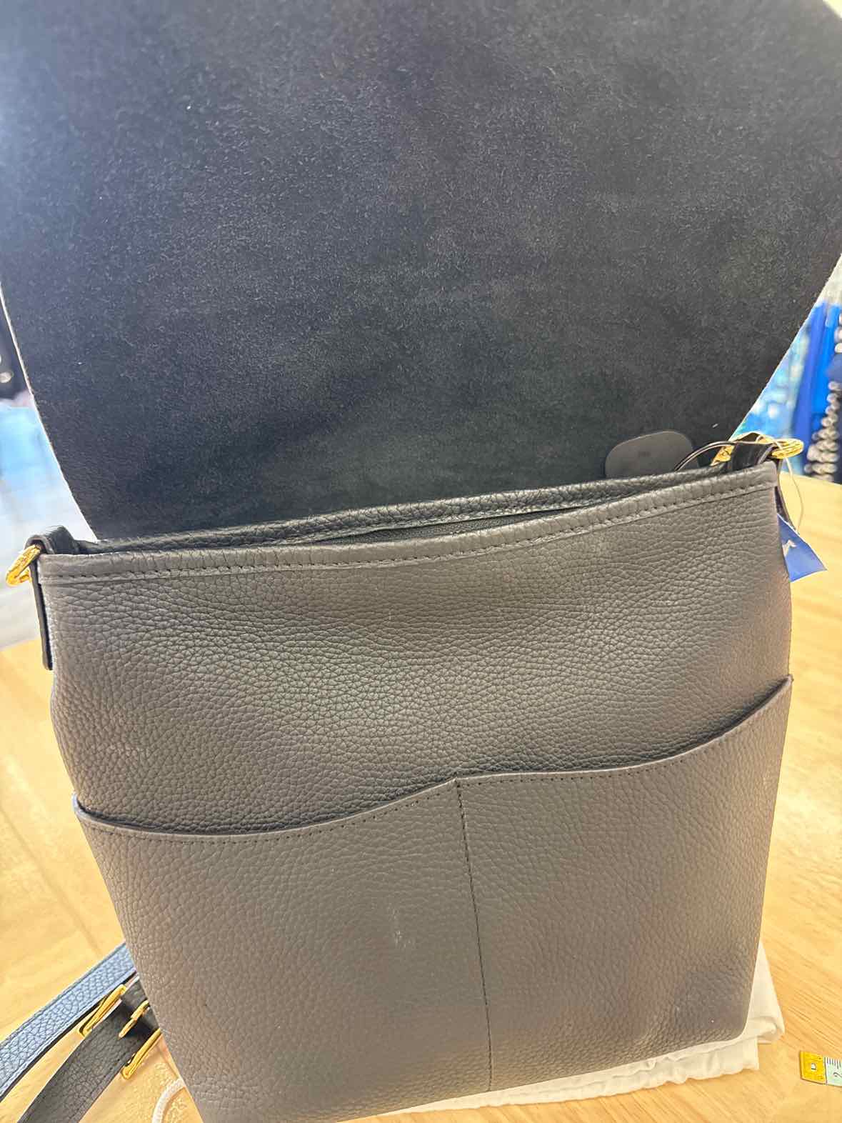 GiGi New York Andie Black Leather Crossbody
