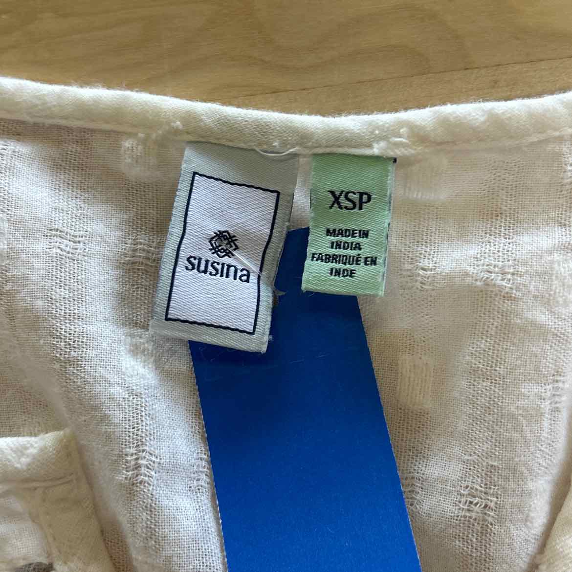Susina Size XSP White Preloved Blouse LS