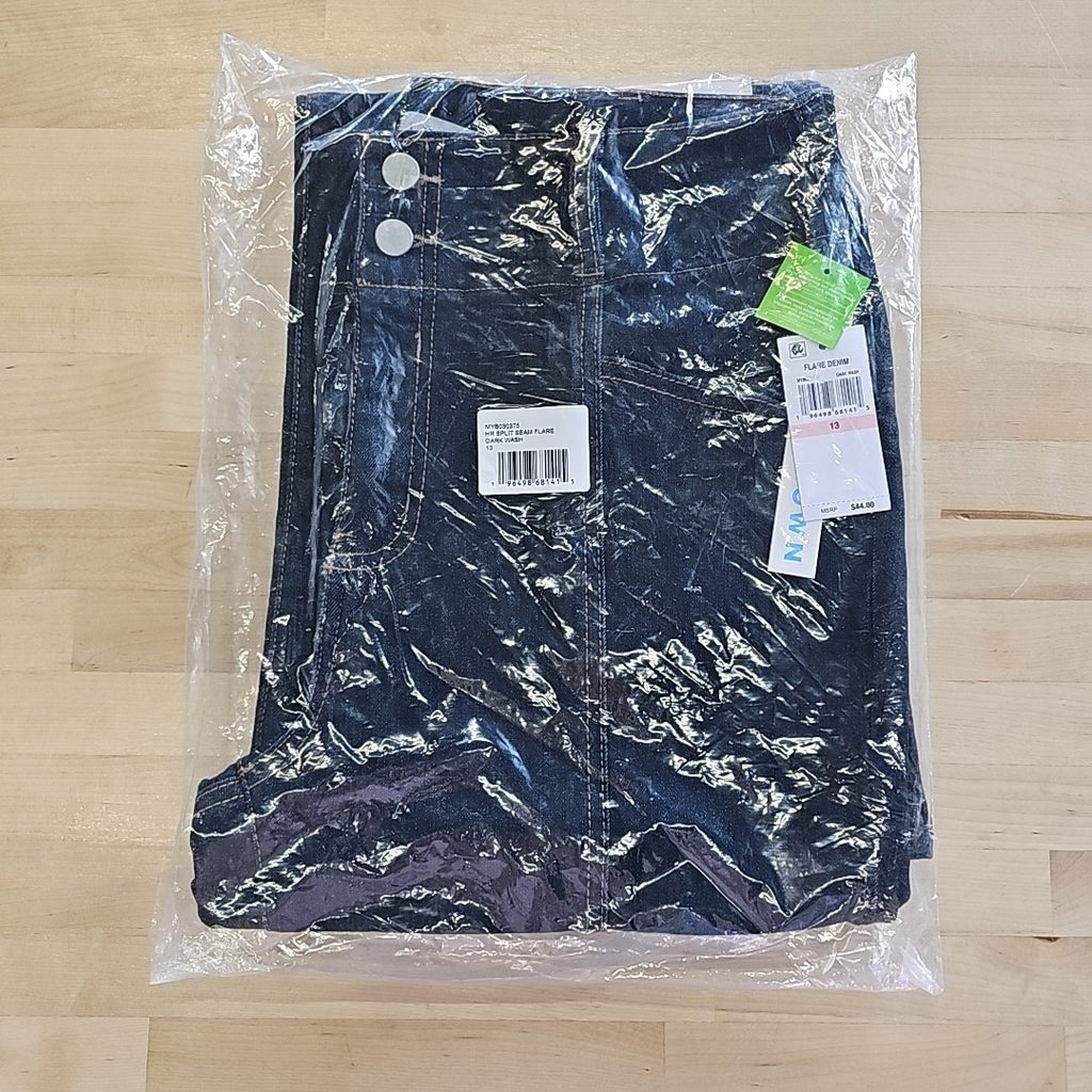 Tinseltown Juniors' Super-High-Rise Split-Seam Flare-Leg Jeans