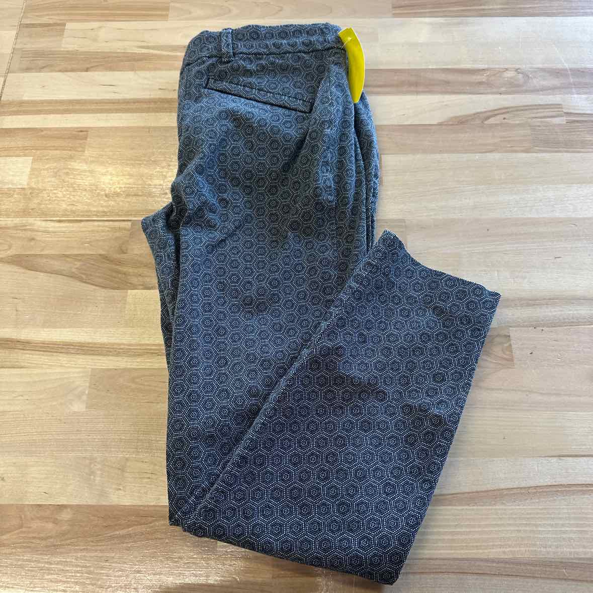 Gap Size 6 Gray & black Pants